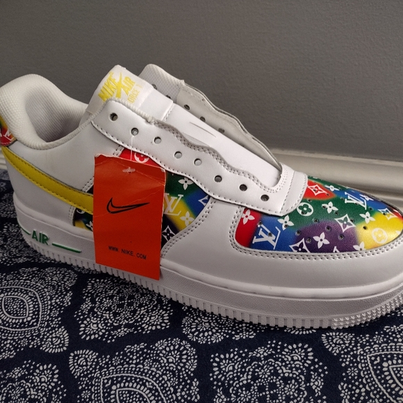 Louis Vuitton Air Force 1 Low Rainbow - Picture 4 of 5